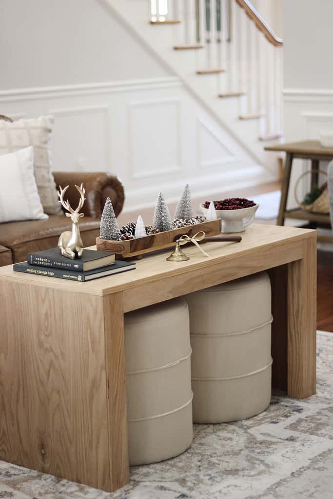 Neutral Christmas Decor